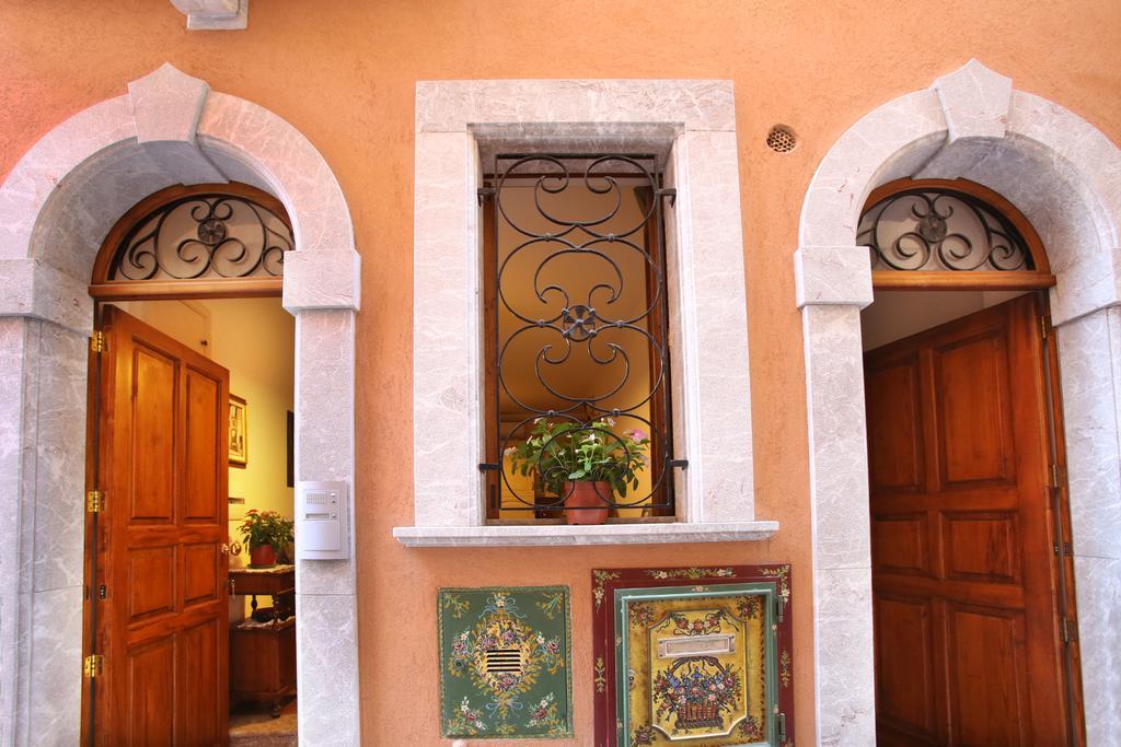 Casa Antico Borgo Cuseni Apartment ตาออร์มินา ภายนอก รูปภาพ